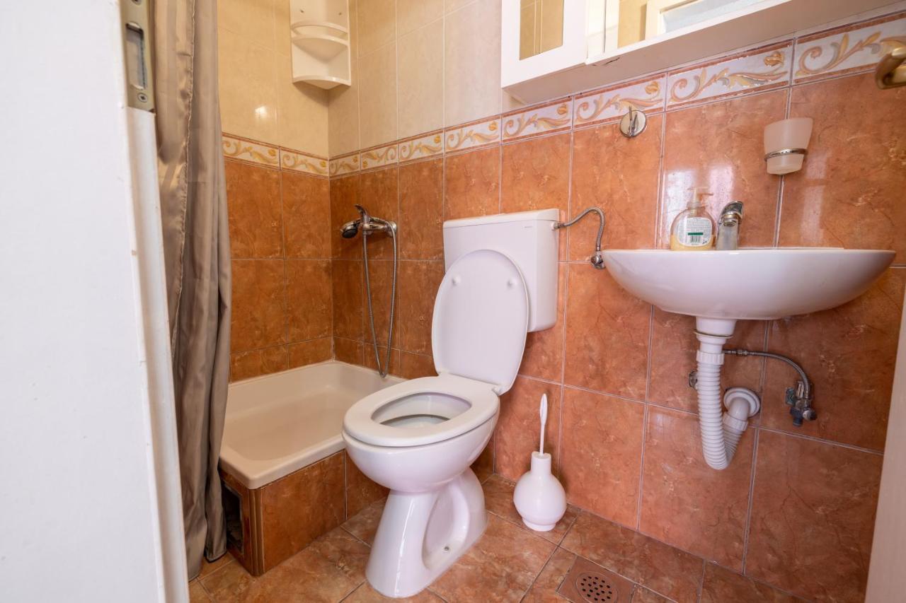 Guesthouse Rebecca Makarska Dış mekan fotoğraf