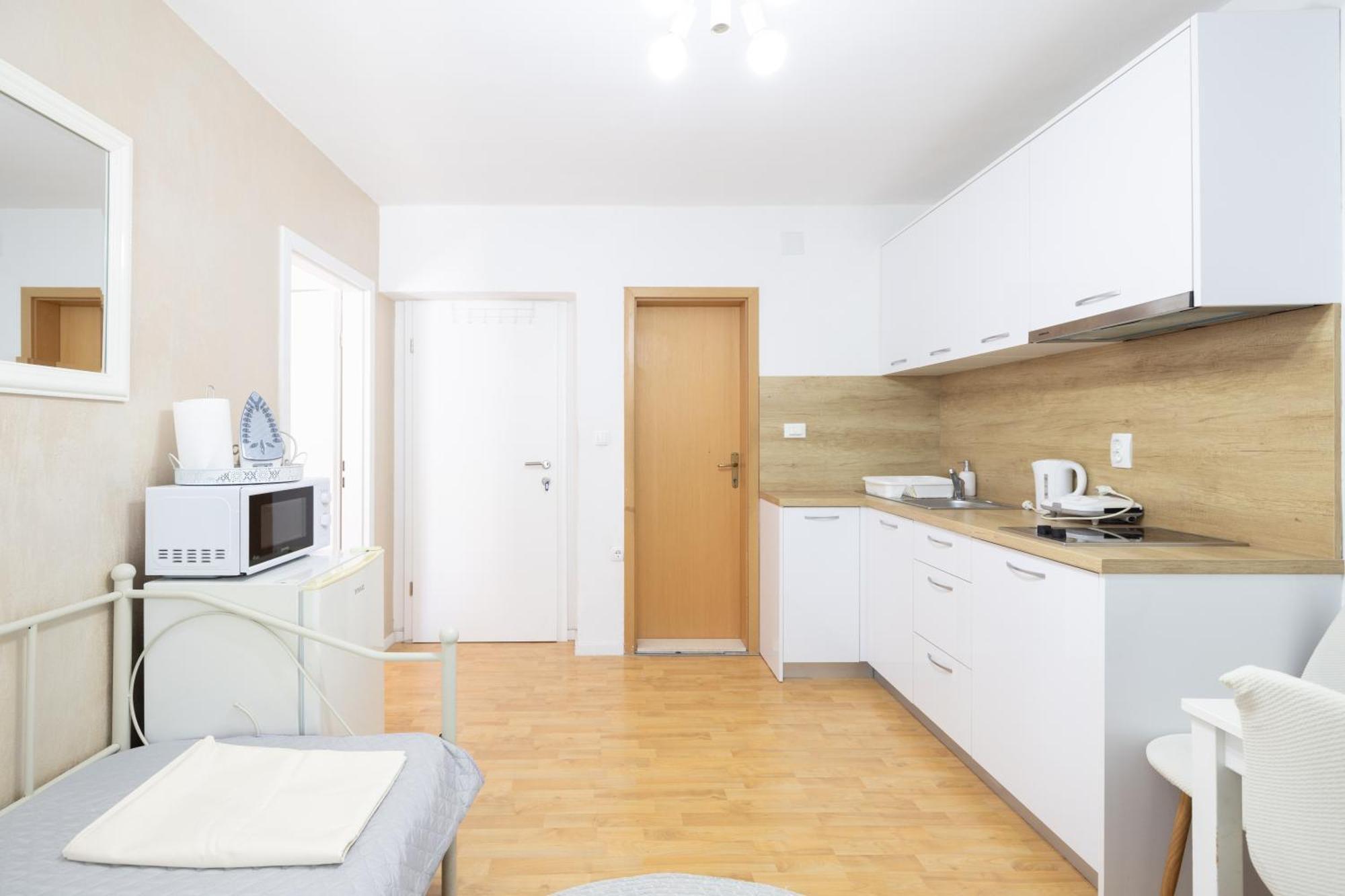Guesthouse Rebecca Makarska Dış mekan fotoğraf